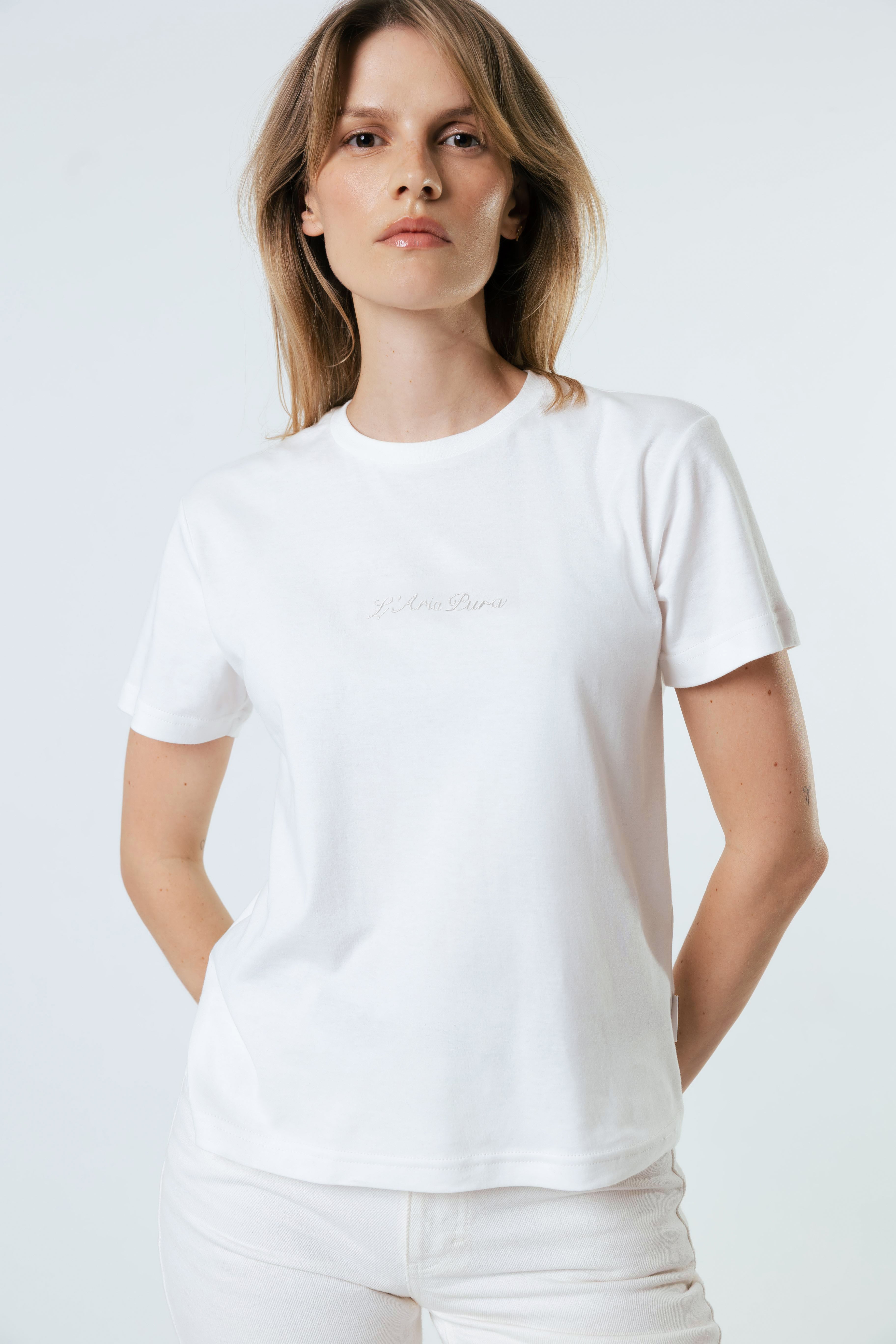L'Aria Pura Embroidery Tee